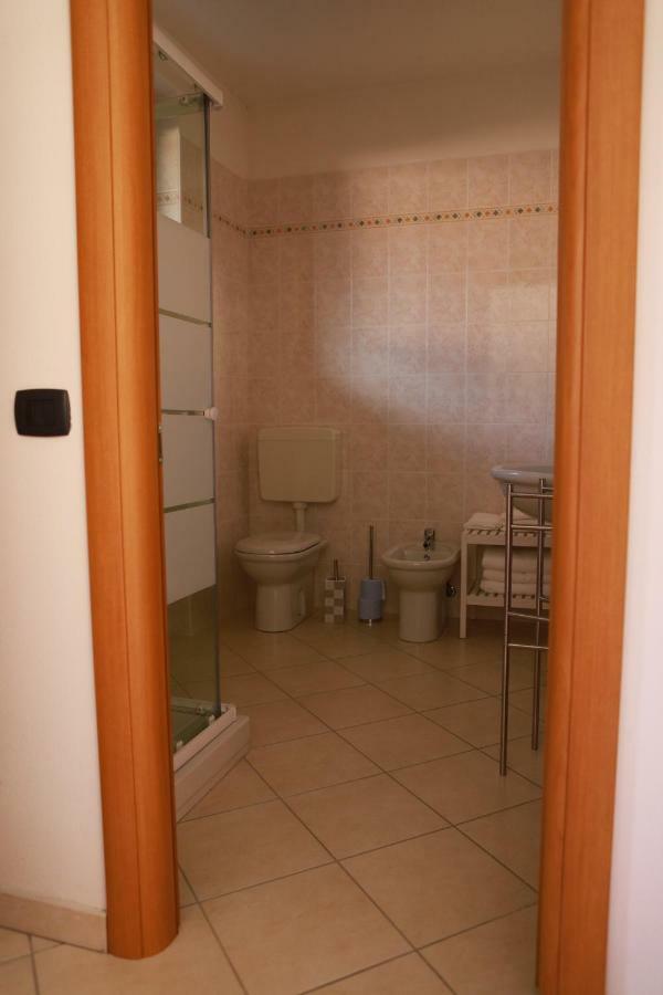 Casa "Giardino Sulla Baia" Daire Colico Dış mekan fotoğraf